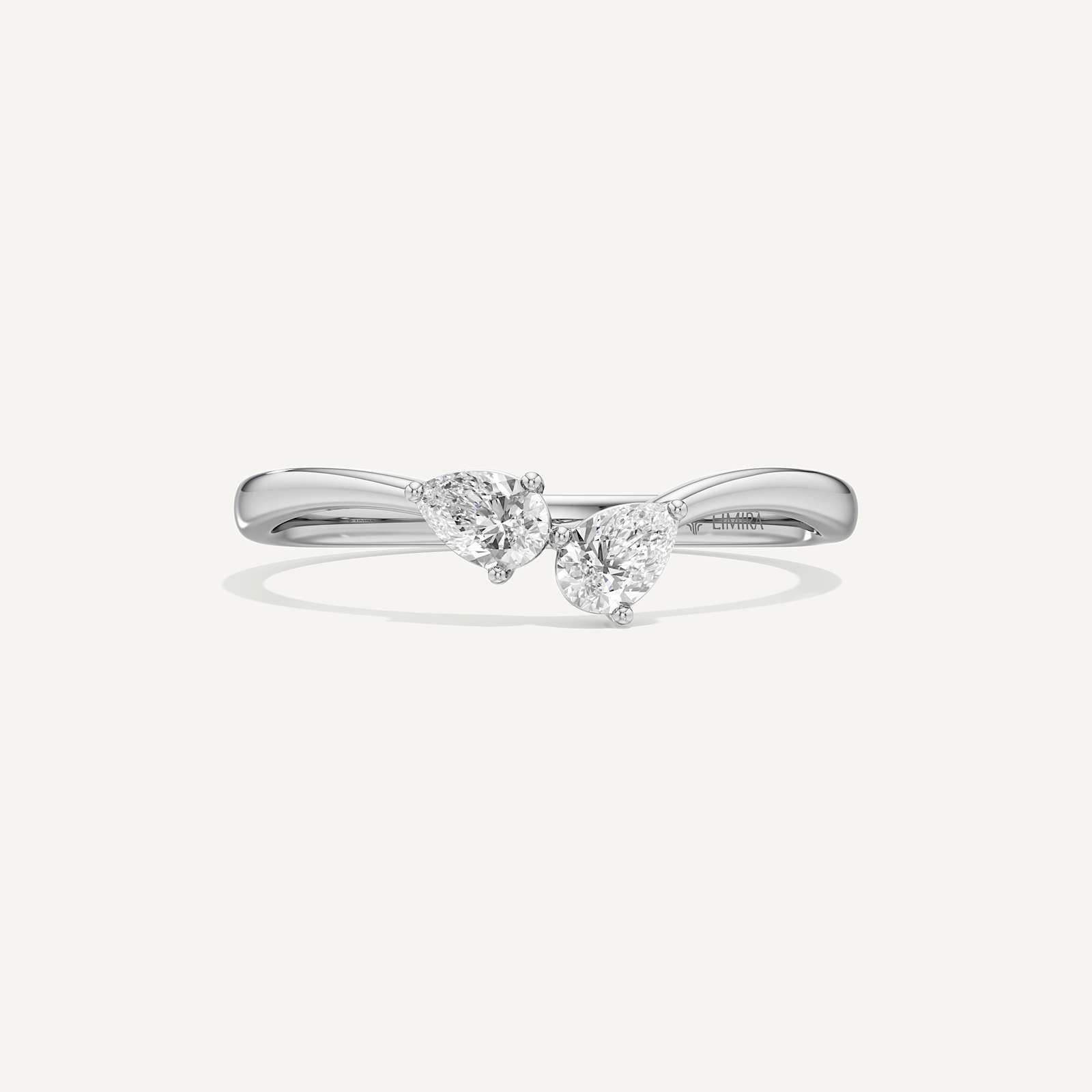 Jolie Pear Diamond
