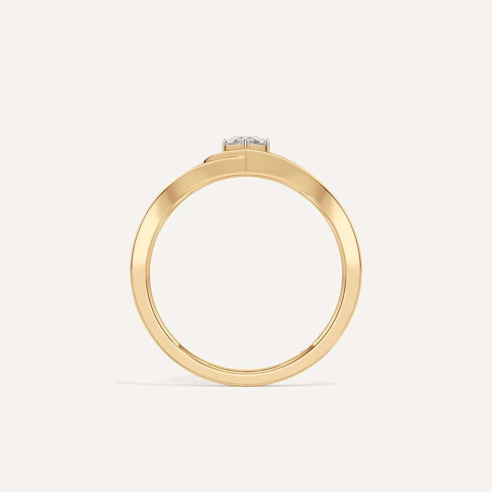 Bianca Pear Halo Diamond